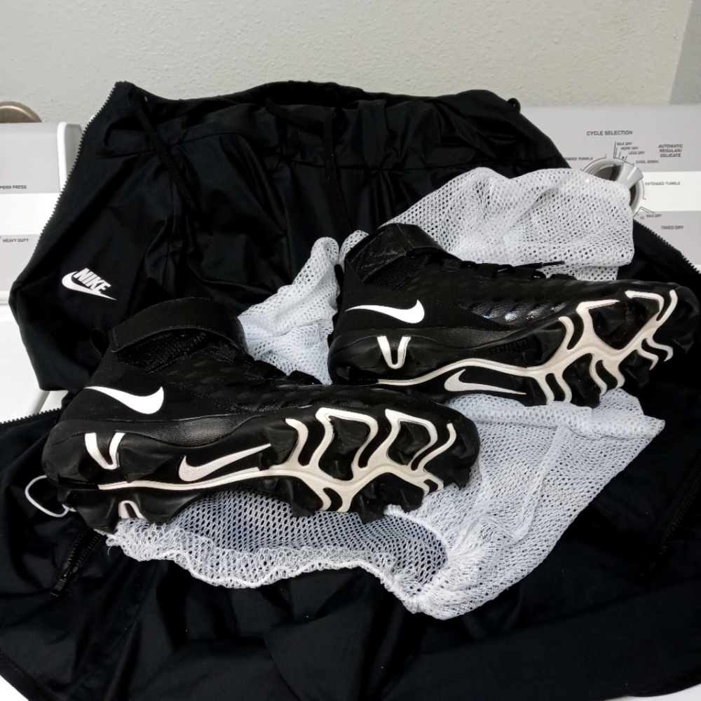 Mens Football Cleats